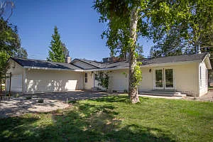 9760 Cow Creek Rd photo 1