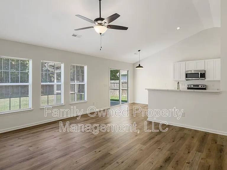 5208 Copley Cir — Photo 9