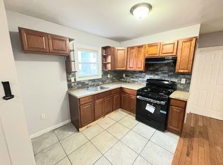 10 Tillinghast St #1, Newark, NJ 07108