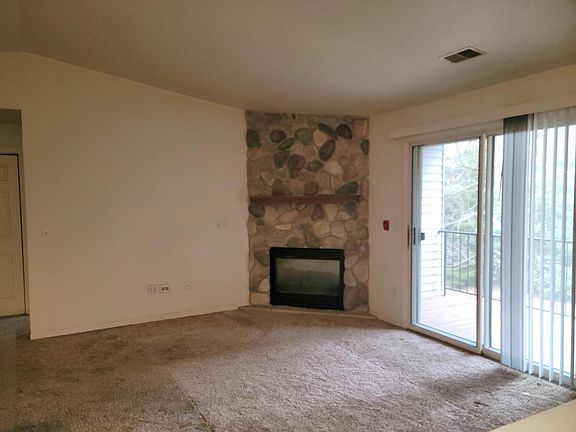 3rd image of 1203 North Sunnyslope DRIVE #204