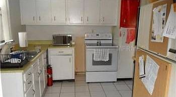 3rd image of 5 S Lakewood Dr