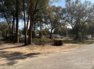 4380 Wellington Ct, Pace, FL 32571