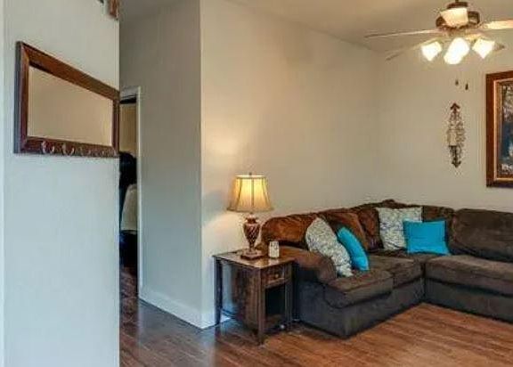 3rd image of 3613 Cattlebaron Dr