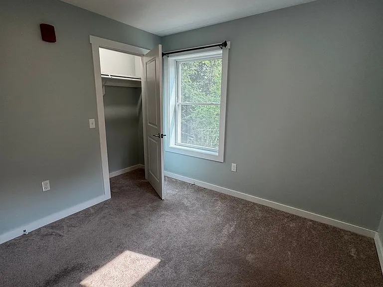 4 Gordon Ln — Photo 19