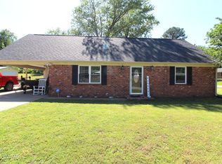 33 Kipling Dr, Jackson, TN 38305