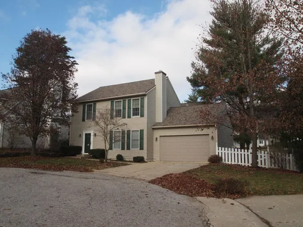 1211 E Skylark Ct, Bloomington, IN 47401