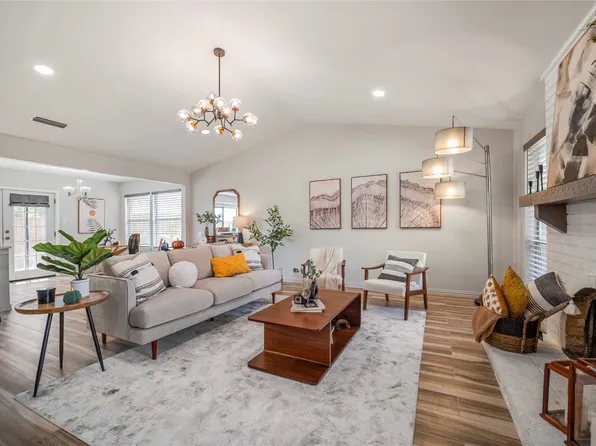 1920 Baltimore Dr, Richardson, TX 75081