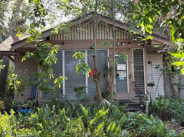 2451 Quincy St S, Saint Petersburg, FL 33711