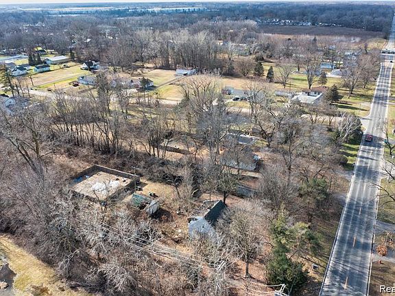 4th image of 30905 Beverly Rd