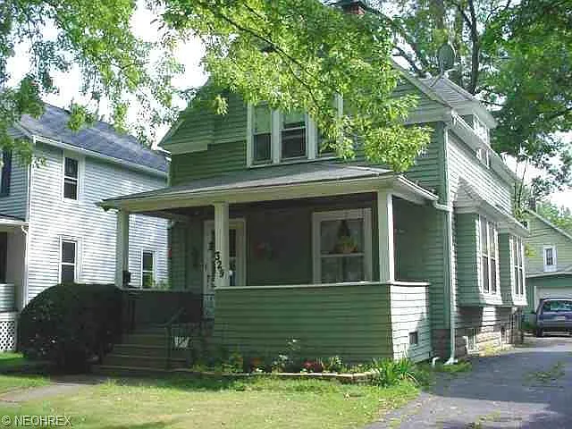 329 Kenyon Ave photo 1