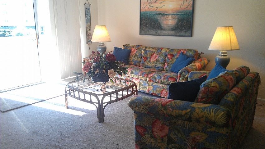 1st image of 918 N New River Dr #415