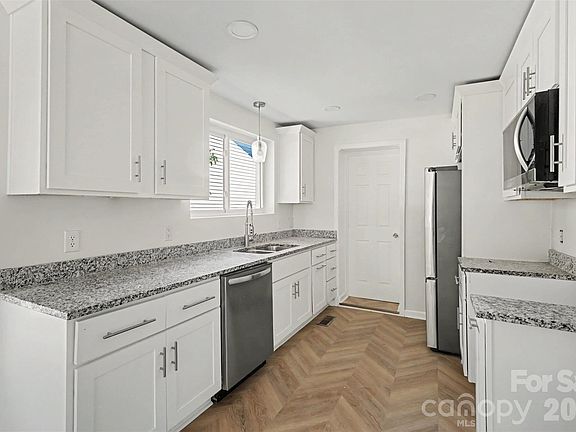 4th image of 1210 Butler St