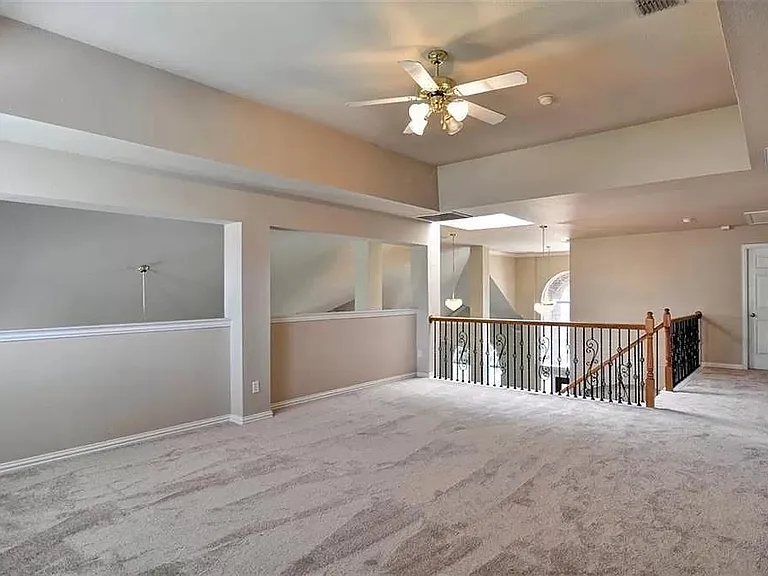 4561 Risinghill Dr — Photo 20