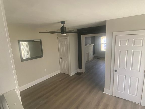 2nd image of 32 W Lakeview Ave #32