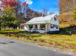 2812 Bald Mountain Rd, Burnsville, NC 28714