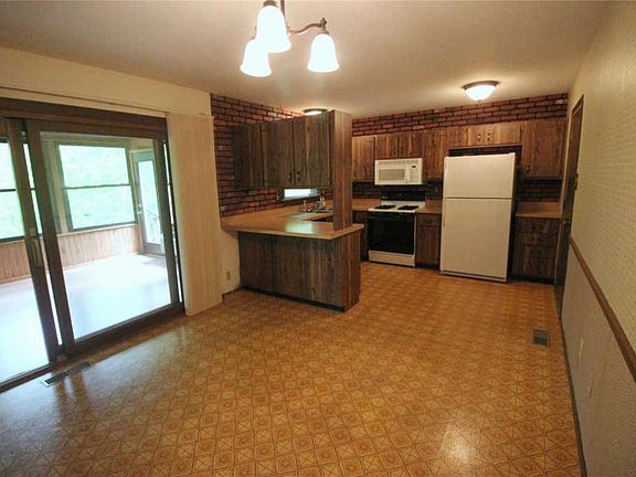 5th image of 3017 Kell Ln