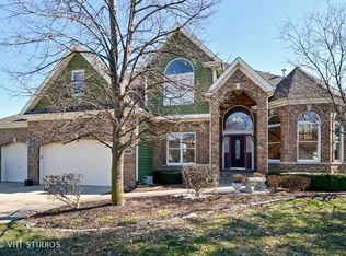 806 Edgewood Ct, Sugar Grove, IL 60554