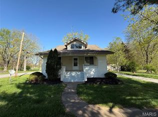 11722 Larimore Rd, Saint Louis, MO 63138