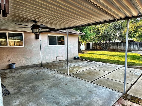 5th image of 1320 W Feemster Ave