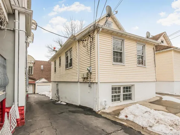 3302 Bronxwood Avenue, Bronx, NY 10469