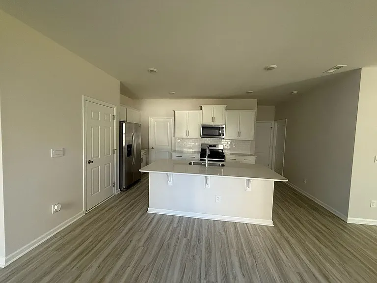 1838 Vanderlyn St — Photo 11
