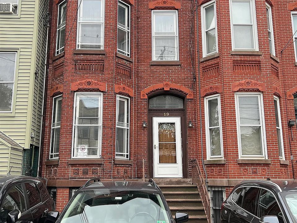 1st image of 19 Glenwood Ave