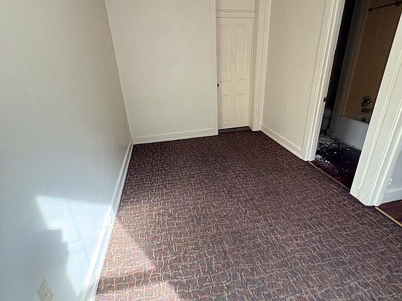 5th image of 1001 Chestnut St APT 7