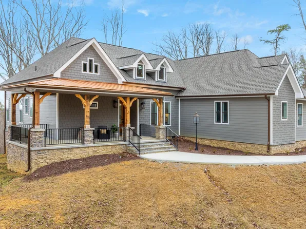 141 Lookout Crest Ln, Lookout Mountain, GA 30750