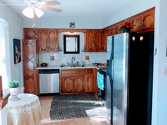 Large airy eat in kitchen