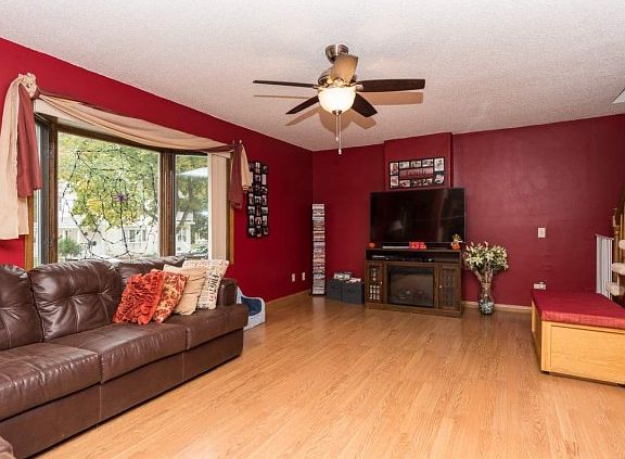 4th image of 1109 Stoughton Ave
