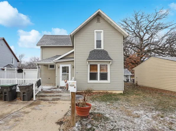 102 SE 15th Ct, Des Moines, IA 50316