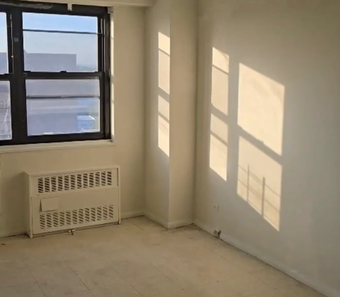 2 bed, $1,100 — Photo 2