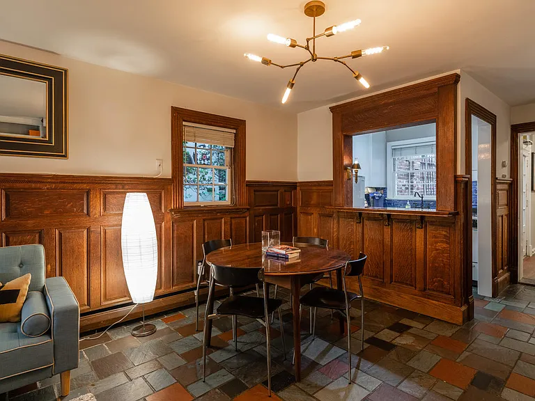 636 G St SE #2 — Photo 4