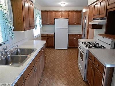 5th image of 3414 James Blvd