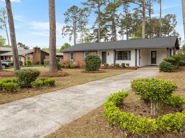 92 Mathews St, Fort Valley, GA 31030