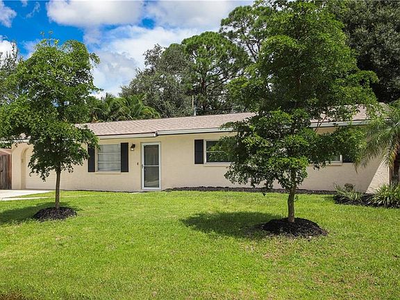 2nd image of 3917 Corona Ln
