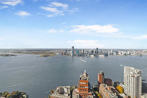 Rented by 50 West Sales Gallery | media 22