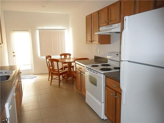 5th image of 2147 SE Destin Dr