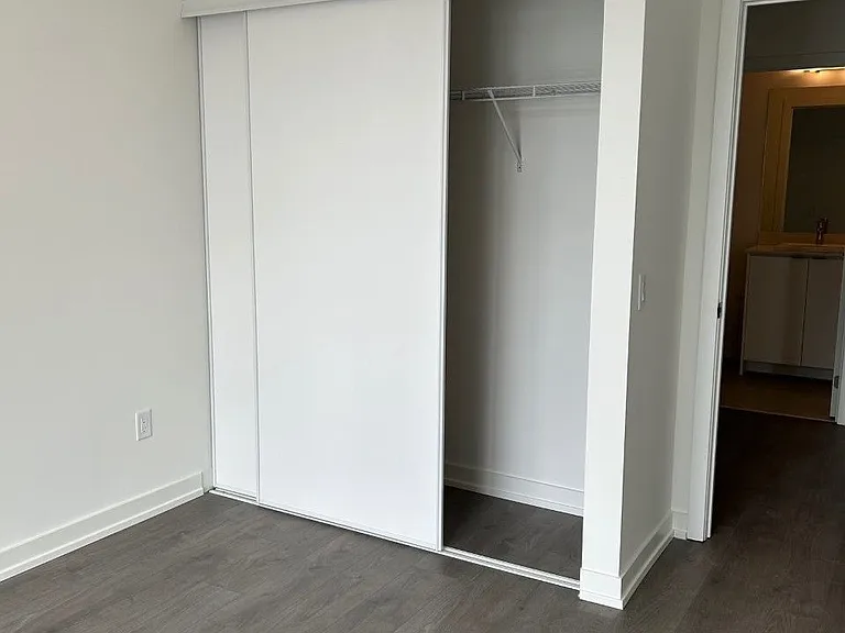 55 Duke St W #311 — Photo 7