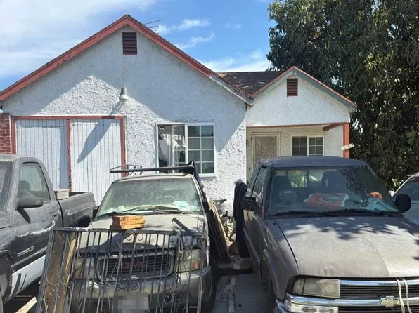 3657 E 55th St, Maywood, CA 90270