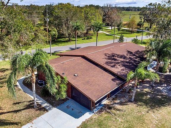 5th image of 1111 Lakeshore Dr