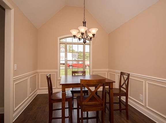 3rd image of 9 Rossview Pl Lot 9
