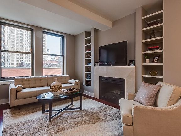 3rd image of 314 N Broadway Ave #1101