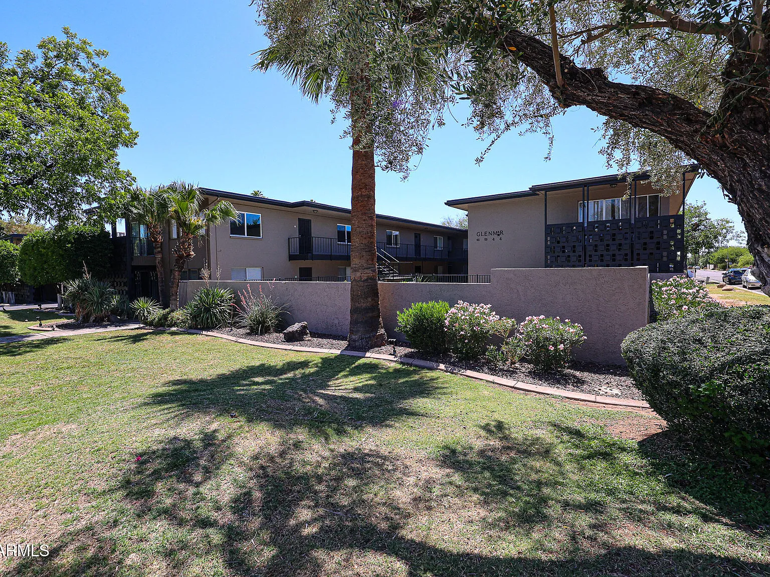 2 bed, 2.0 bath, 1120 sqft, $1,800 — Photo 1