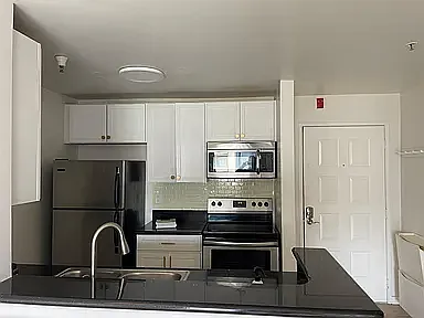 6400 Christie Ave — Photo 10