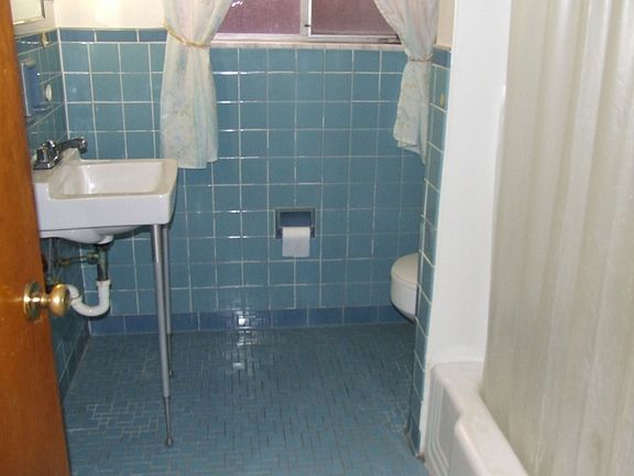 1st Floor bath