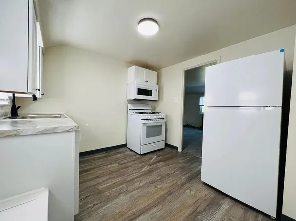 6900 Riverside Pl Bldg 36, Pittsburgh, PA 15225