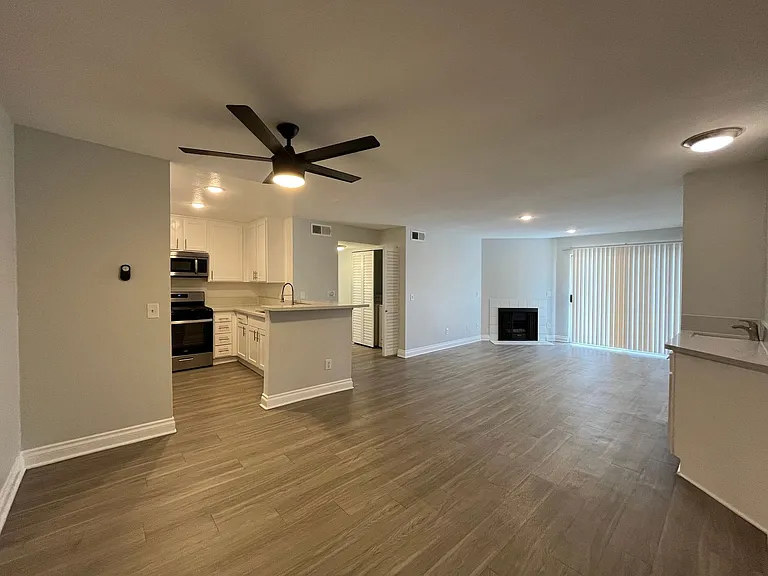 14056 Valleyheart Dr. — Photo 27