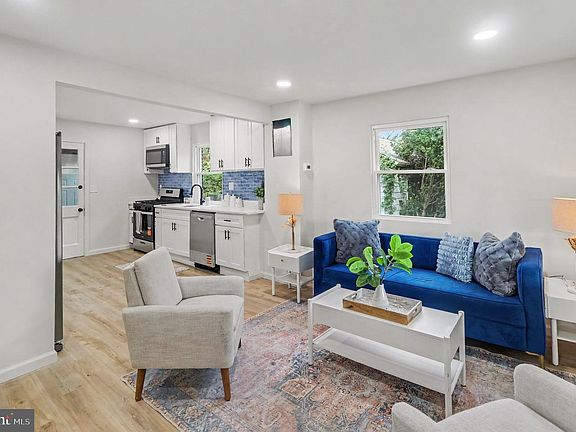 4th image of 28 Chandelle Rd