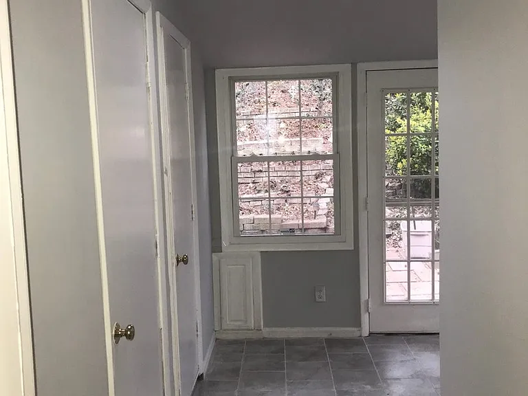 2952 Aspen Woods Entry — Photo 17